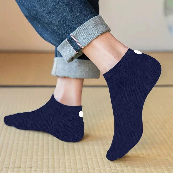 Socks - www.Shopthatapp.com