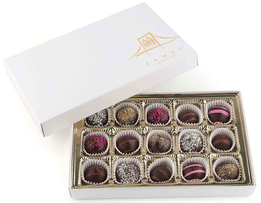 15 Piece Chocolate Gift Box - www.Shopthatapp.com