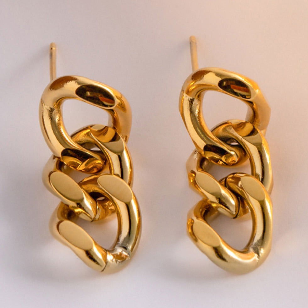 Chain Earrings - www.Shopthatapp.com