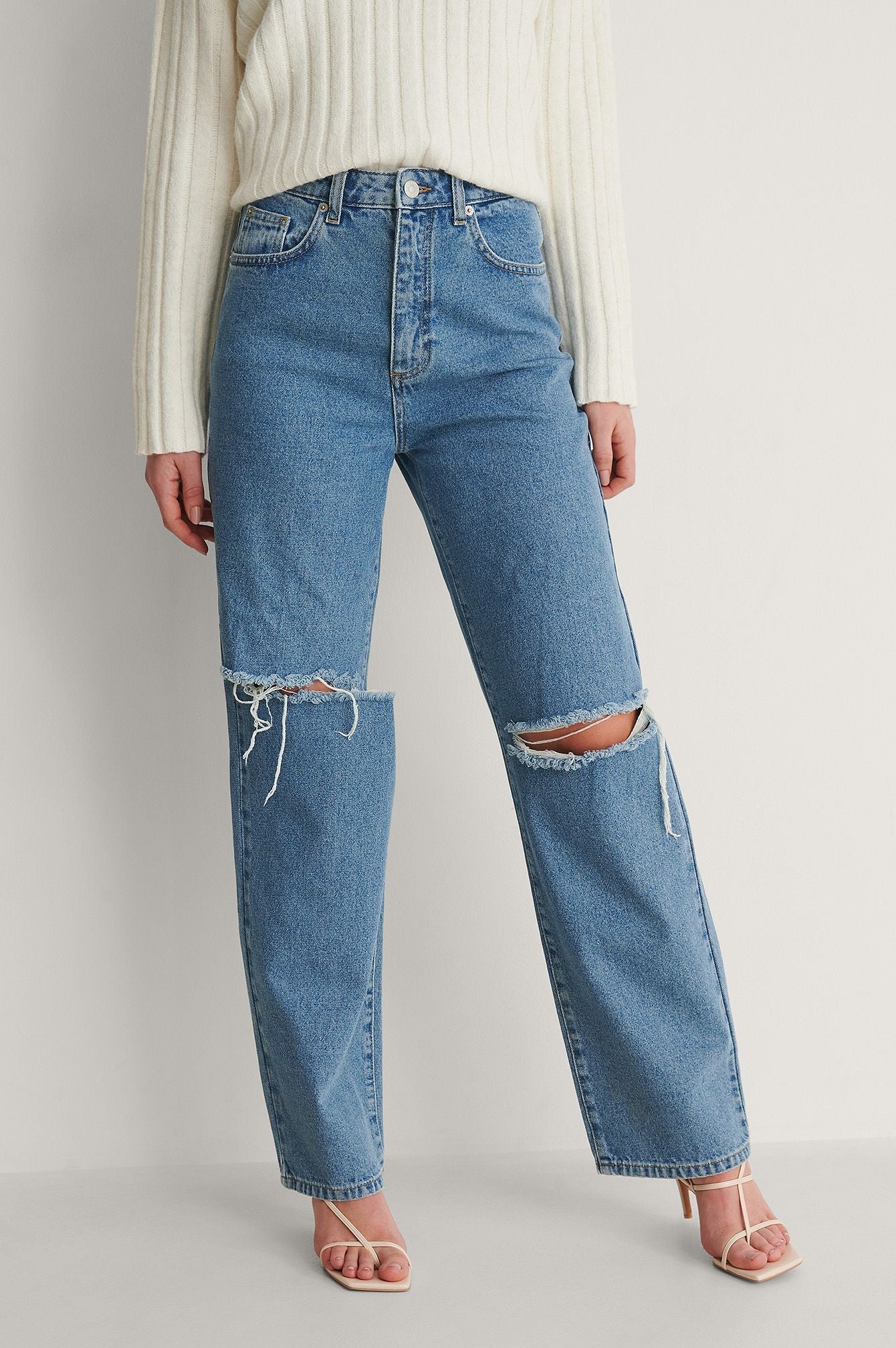 DESTROYED STRAIGHT DENIM - www.Shopthatapp.com