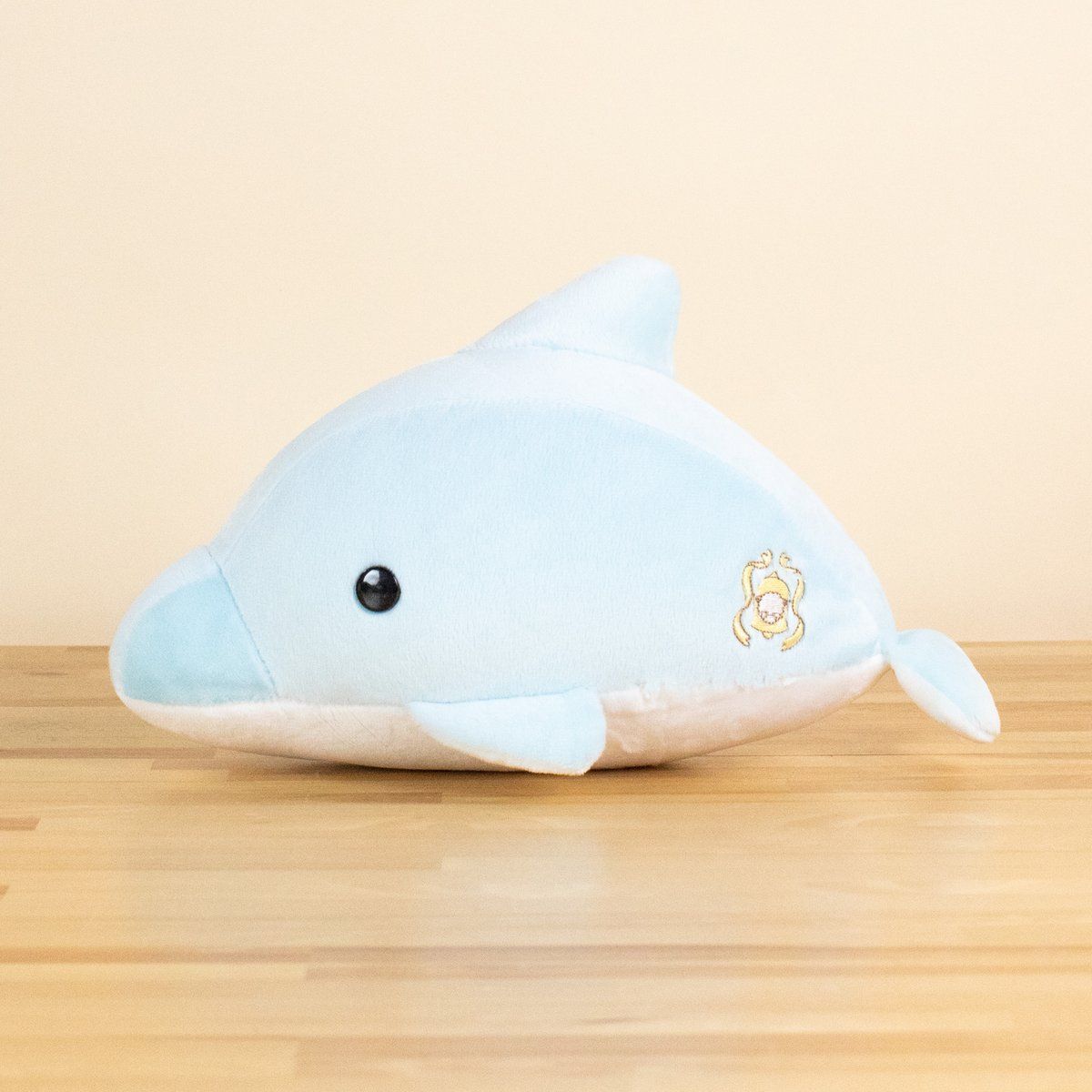 DOLPHI THE DOLPHIN - www.Shopthatapp.com