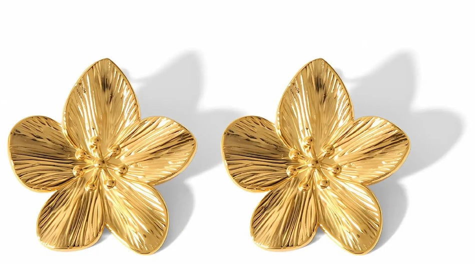 Flora Earrings - www.Shopthatapp.com