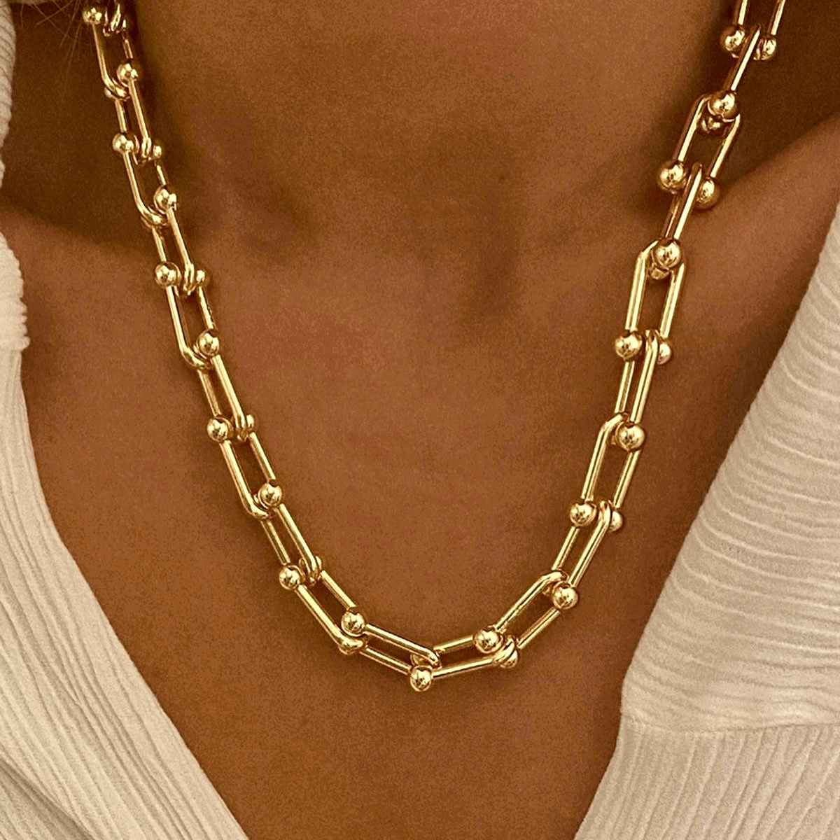 Graduated Link Necklace - www.Shopthatapp.com