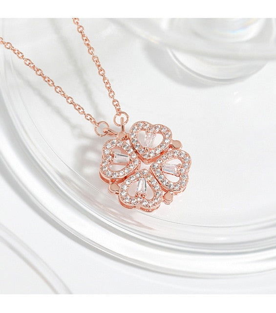 Clover / Heart Pendant Necklace - www.Shopthatapp.com