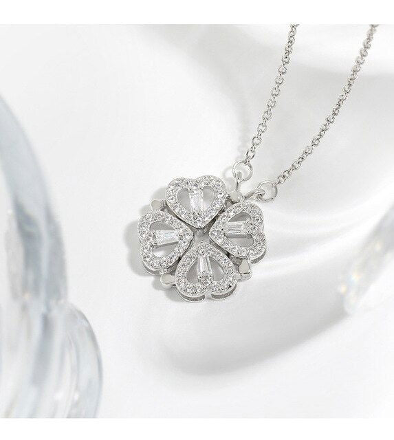 Clover / Heart Pendant Necklace - www.Shopthatapp.com