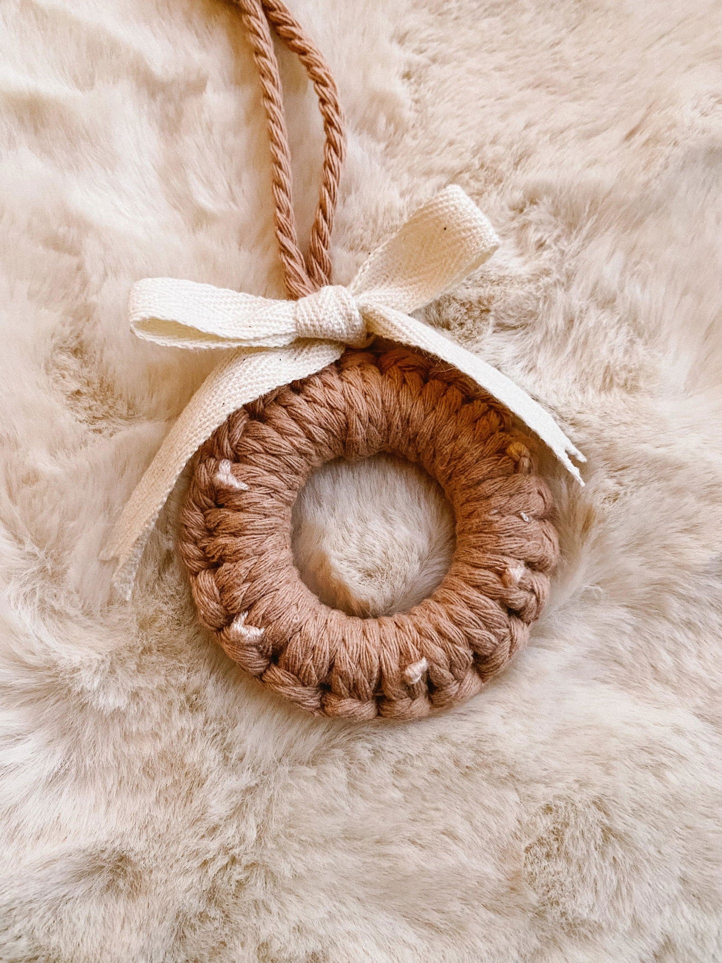 Macrame Wreath Ornament - www.Shopthatapp.com