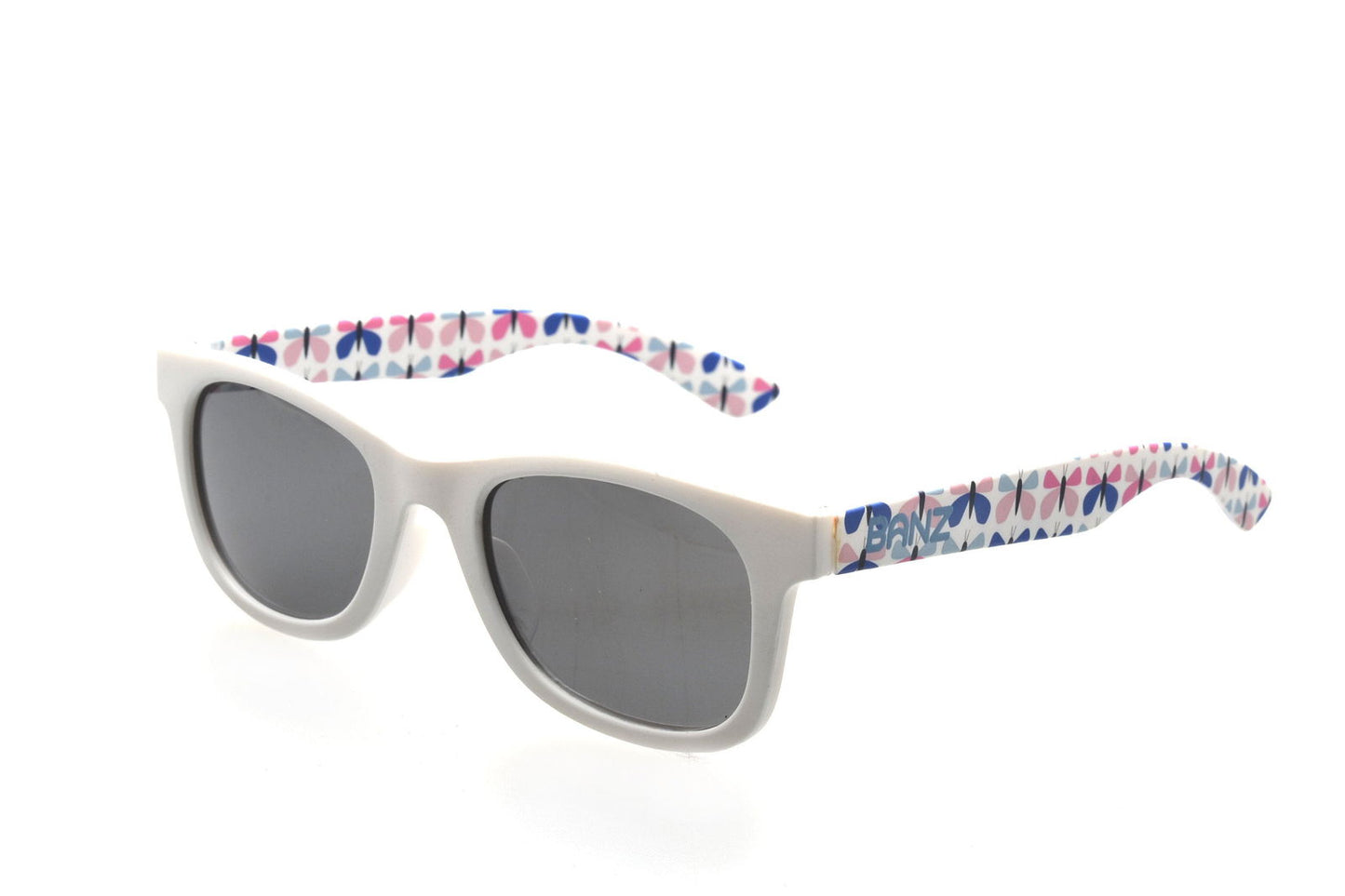 NEW! Kids Beachcomber Sunglasses - www.Shopthatapp.com