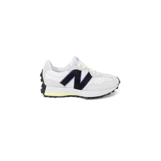 New Balance Women Sneakers - www.Shopthatapp.com