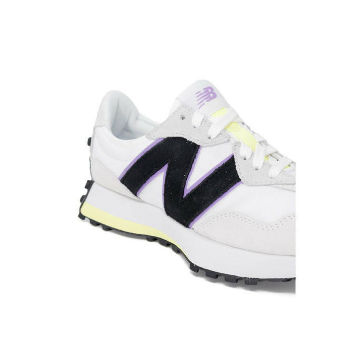 New Balance Women Sneakers - www.Shopthatapp.com