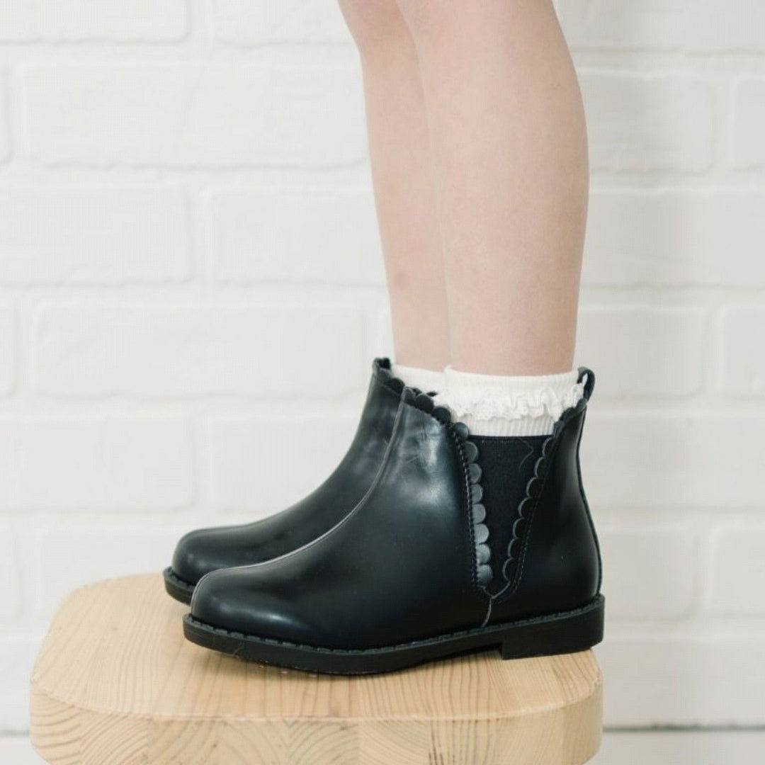 Nicola Chelsea Boot - www.Shopthatapp.com