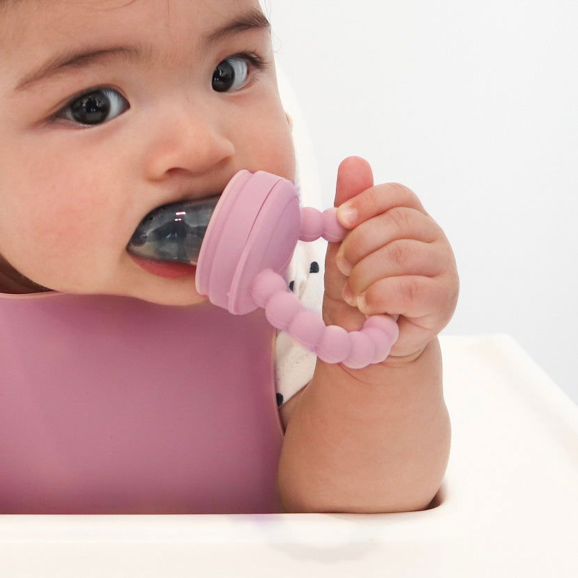 Silicone Infant Feeder - www.Shopthatapp.com