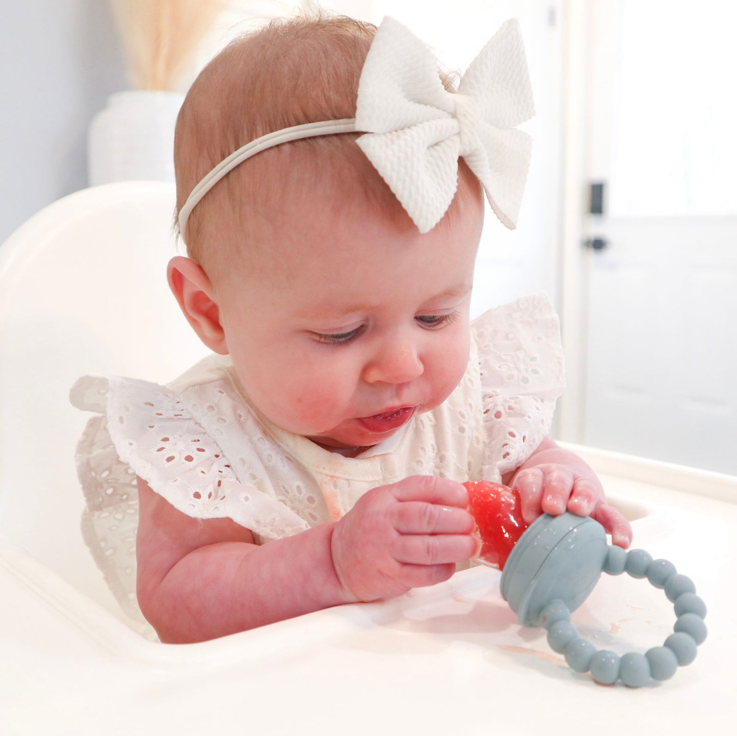 Silicone Infant Feeder - www.Shopthatapp.com